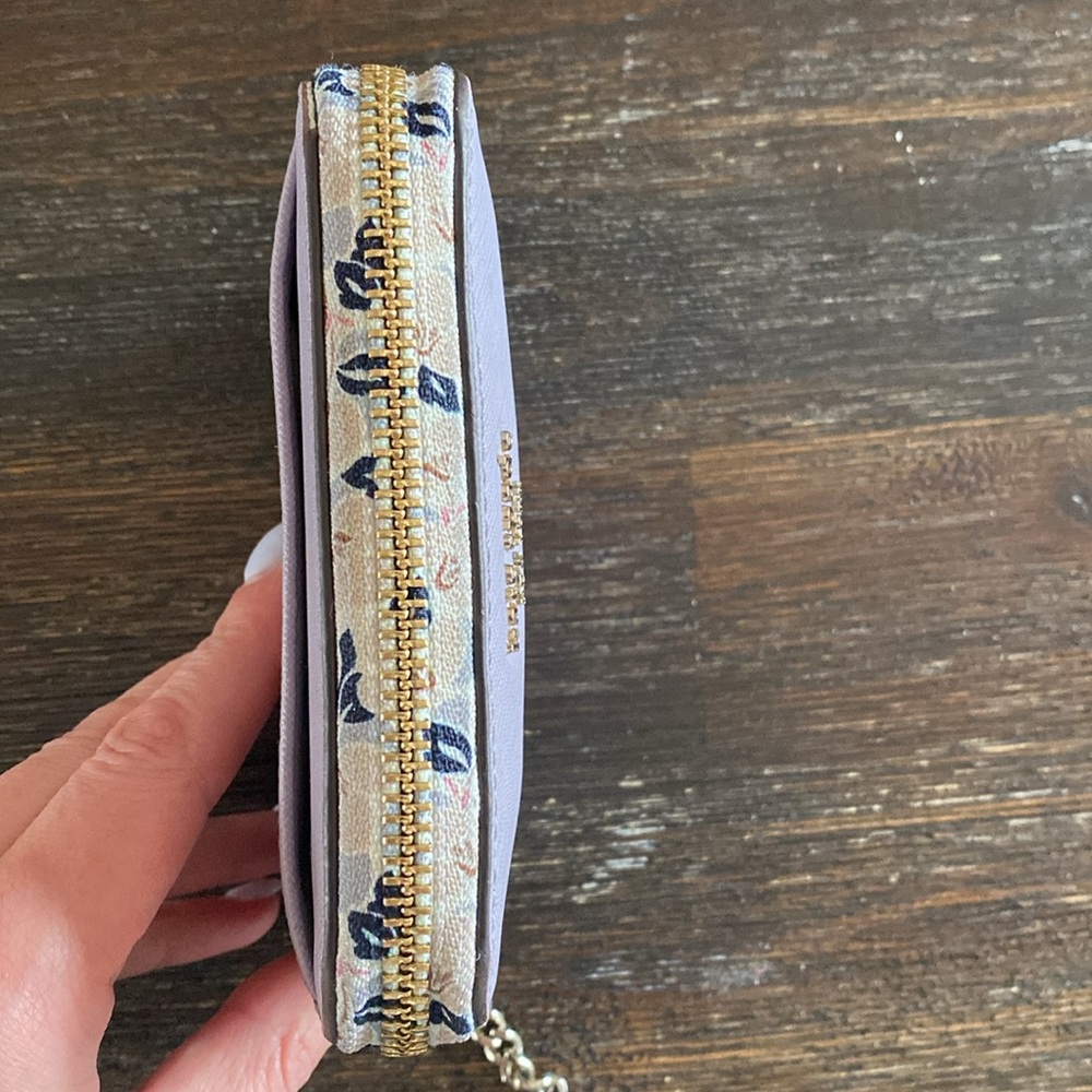 Kate Spade ♠️ Wallet - Picture 3 of 12